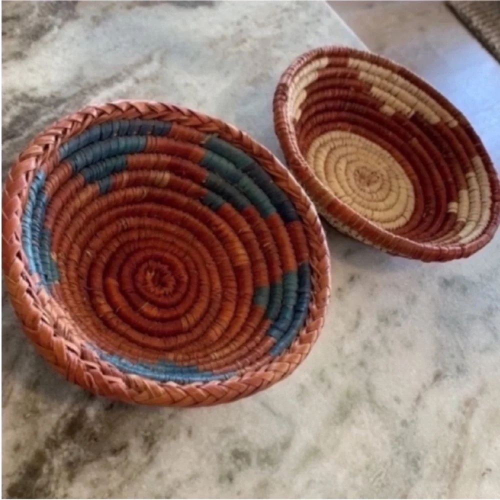 Vintage Handwoven Southwest Set of 2 Basket Bowls